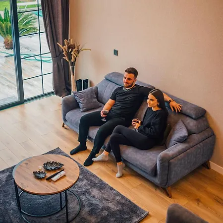 Holiday home Sakarya Uzunkum Da 3 Oda1 Salon Ultra Luex - Oezel Havuzlu-muhafazakar-jakuzili-soemineli-kis Bahceli 7 Kisilik Luex Bng-1001 *